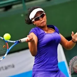 Ayu Fani Damayanti: Bintang Tenis Indonesia yang Menginspirasi